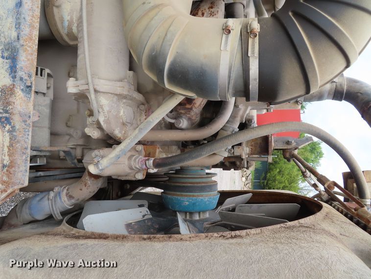 image for item DD6377 1974 Peterbilt 359M tank truck