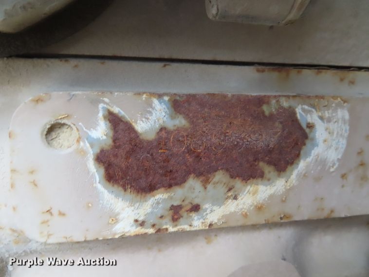 image for item DD6377 1974 Peterbilt 359M tank truck