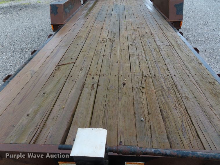 image for item DD6381 2008 Hillsboro S420-2X-BT equipment trailer