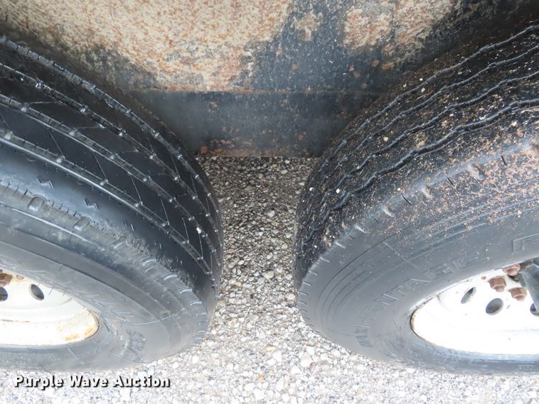 image for item DD6381 2008 Hillsboro S420-2X-BT equipment trailer