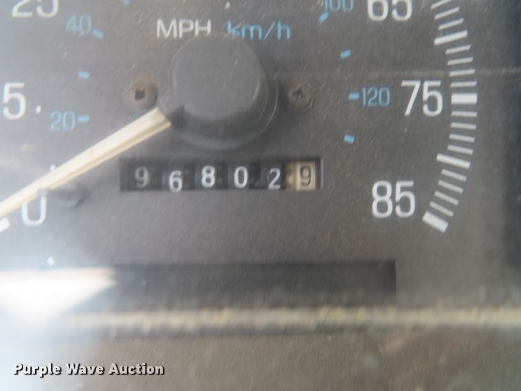 image for item DD6383 1990 Ford F450 Super Duty flat dump bed truck