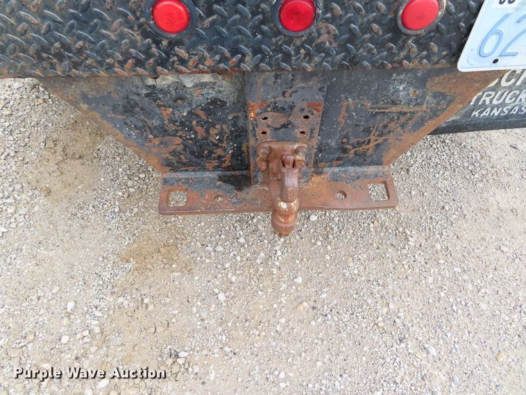 image for item DD6383 1990 Ford F450 Super Duty flat dump bed truck