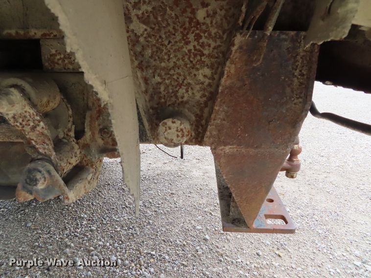 image for item DD6383 1990 Ford F450 Super Duty flat dump bed truck