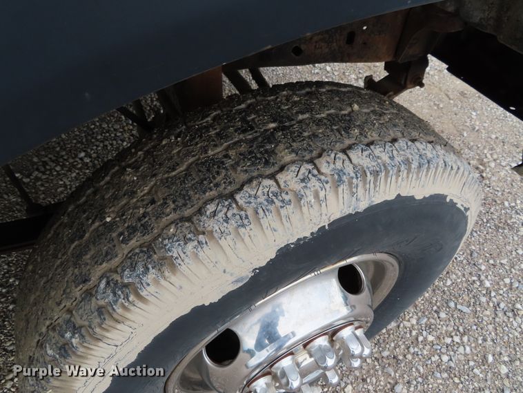 image for item DD6383 1990 Ford F450 Super Duty flat dump bed truck