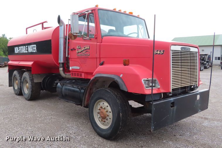 image for item DD6384 1987 Freightliner FLC tank truck