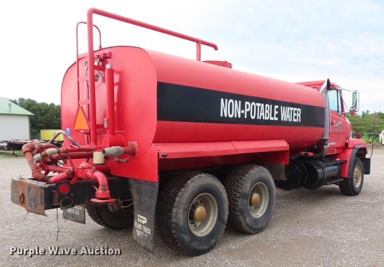 image for item DD6384 1987 Freightliner FLC tank truck