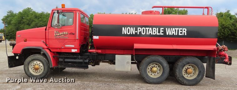 image for item DD6384 1987 Freightliner FLC tank truck