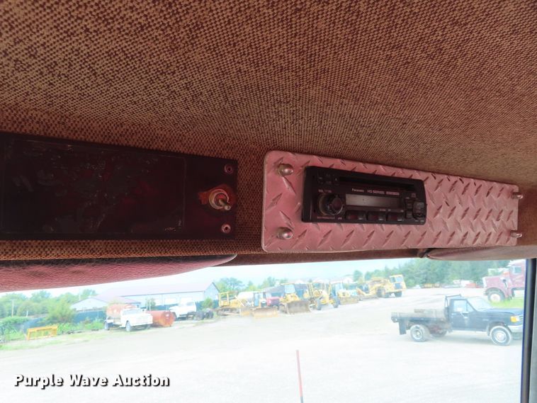 image for item DD6384 1987 Freightliner FLC tank truck