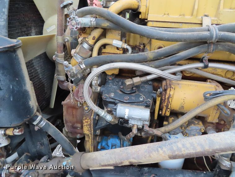 image for item DD6384 1987 Freightliner FLC tank truck