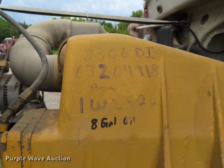 image for item DD6384 1987 Freightliner FLC tank truck