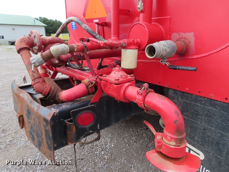 image for item DD6384 1987 Freightliner FLC tank truck