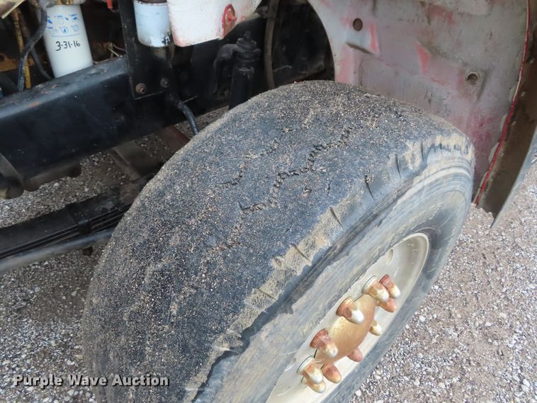 image for item DD6384 1987 Freightliner FLC tank truck