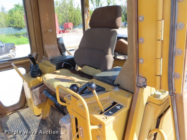 image for item DD6399 1997 Caterpillar 963B track loader