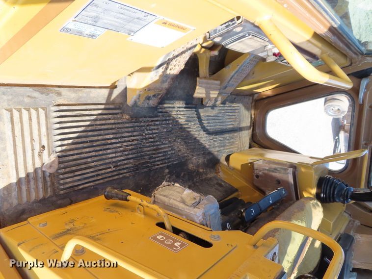 image for item DD6399 1997 Caterpillar 963B track loader