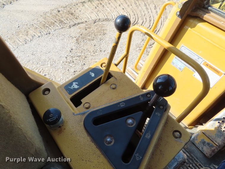 image for item DD6399 1997 Caterpillar 963B track loader