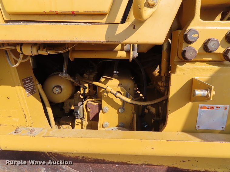 image for item DD6399 1997 Caterpillar 963B track loader