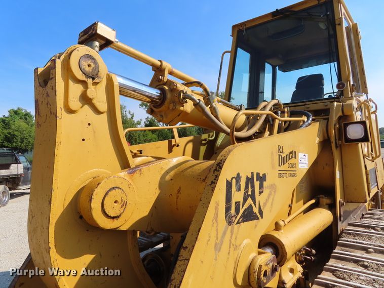 image for item DD6399 1997 Caterpillar 963B track loader