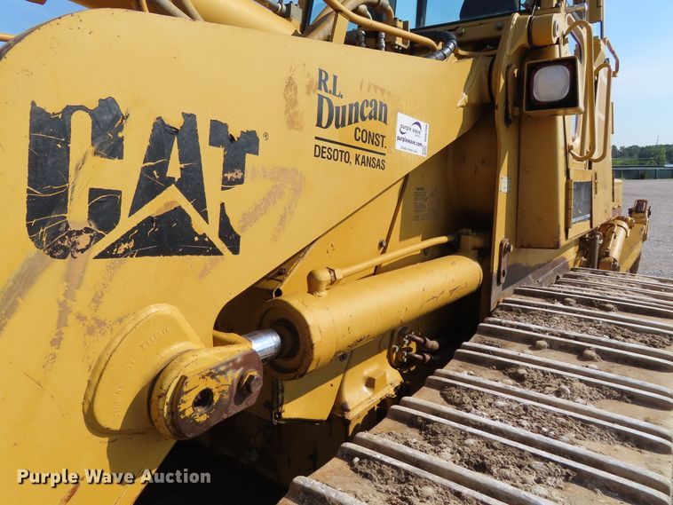 image for item DD6399 1997 Caterpillar 963B track loader
