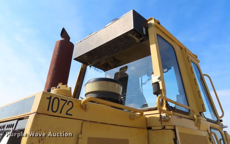 image for item DD6399 1997 Caterpillar 963B track loader