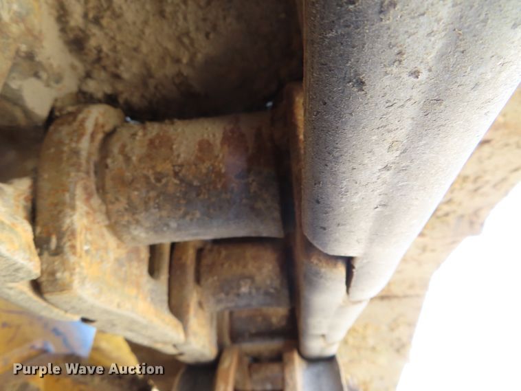 image for item DD6399 1997 Caterpillar 963B track loader