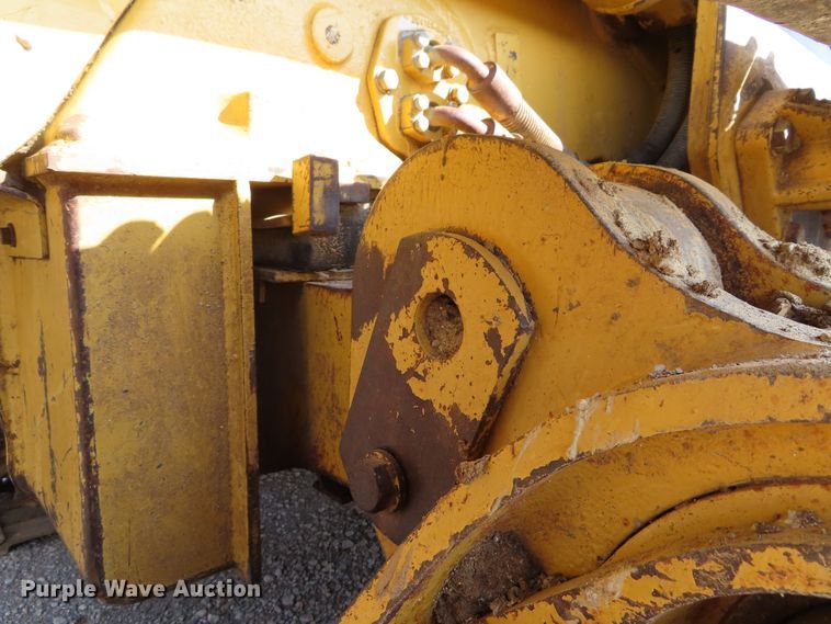 image for item DD6399 1997 Caterpillar 963B track loader