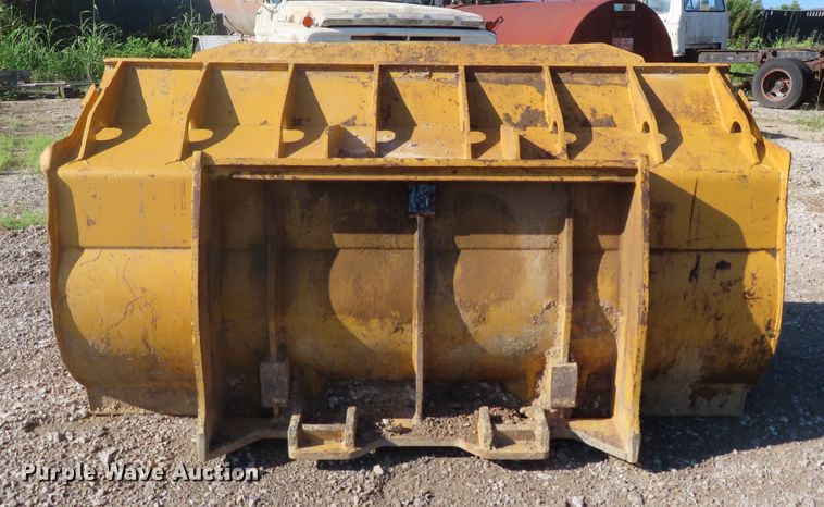 image for item DD6399 1997 Caterpillar 963B track loader
