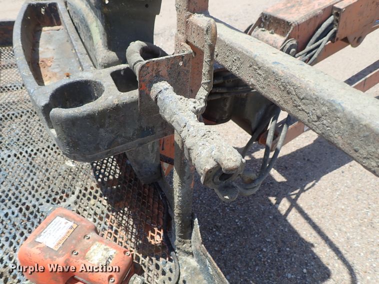 image for item DE5520 2004 JLG 660SJC boom lift