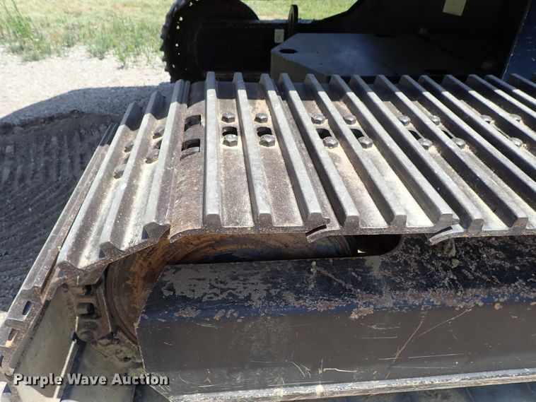 image for item DE5520 2004 JLG 660SJC boom lift