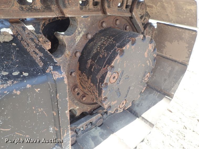 image for item DE5520 2004 JLG 660SJC boom lift