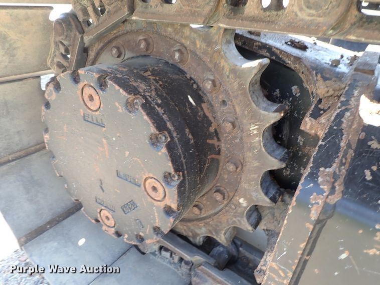 image for item DE5520 2004 JLG 660SJC boom lift