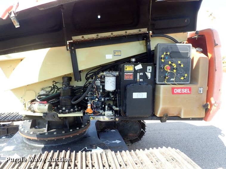 image for item DE5527 2001 JLG 660SJC boom lift