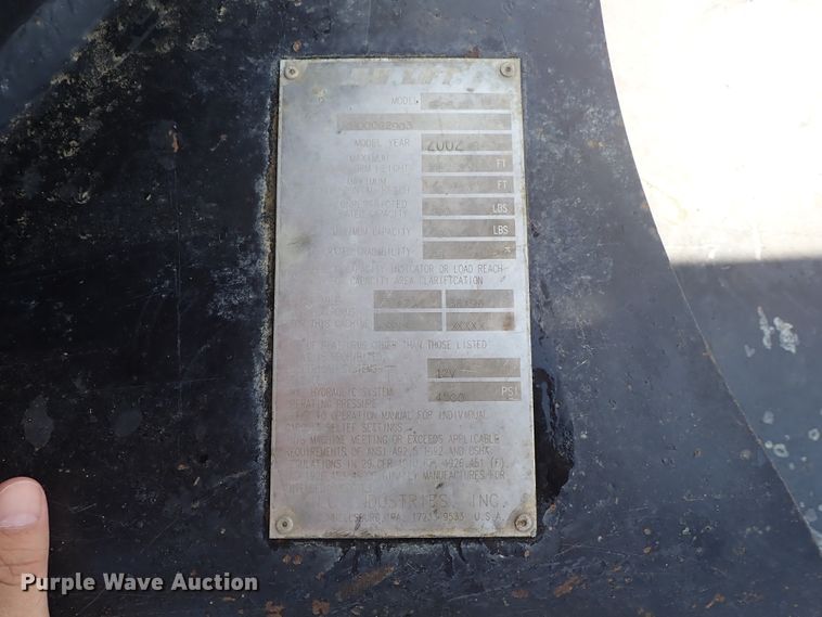 image for item DE5527 2001 JLG 660SJC boom lift