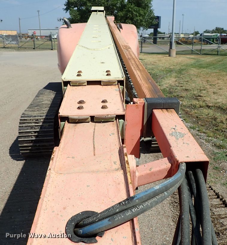 image for item DE5527 2001 JLG 660SJC boom lift