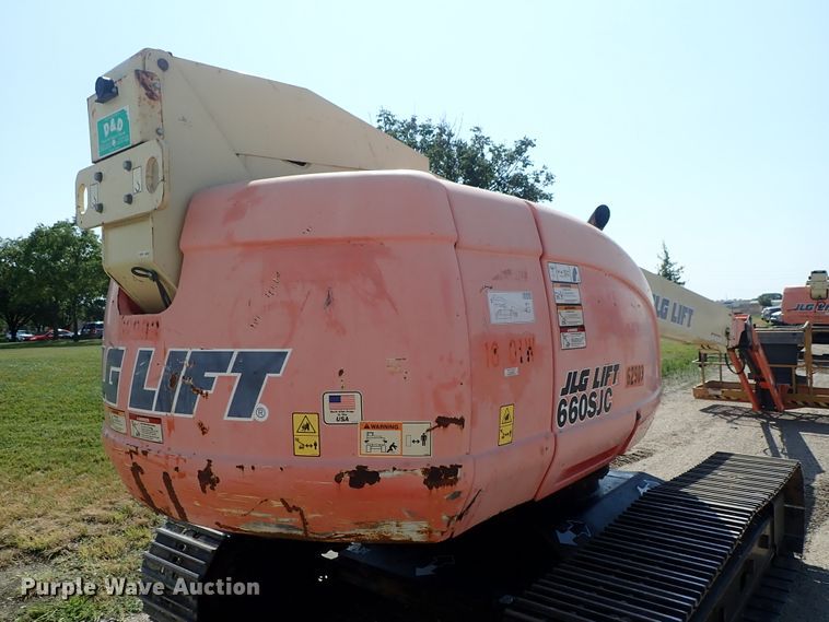 image for item DE5527 2001 JLG 660SJC boom lift