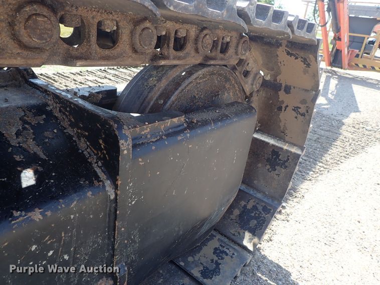 image for item DE5527 2001 JLG 660SJC boom lift