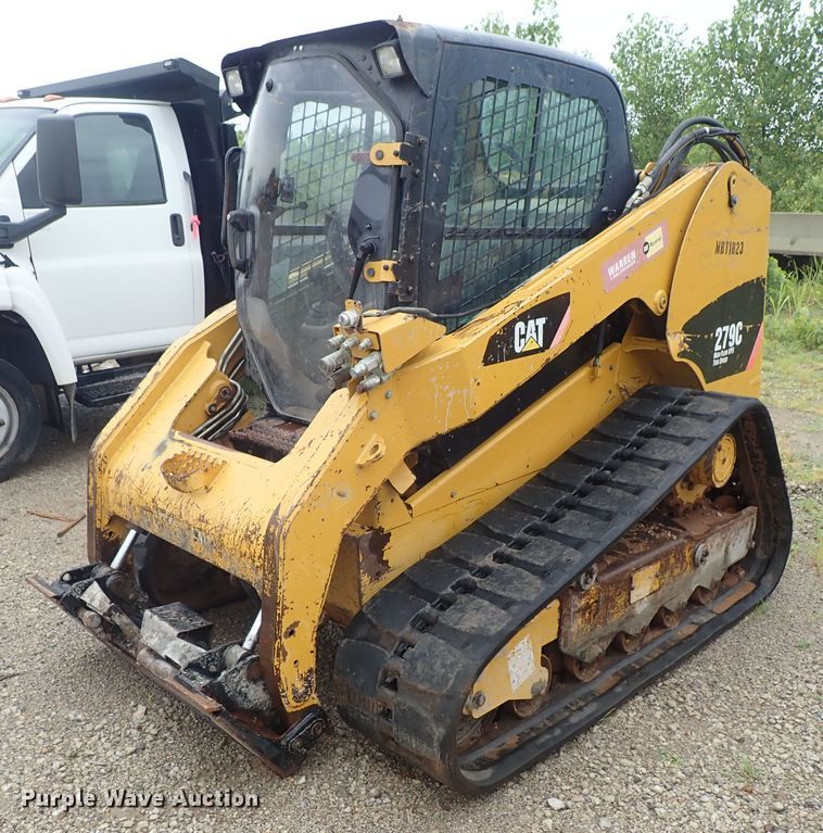 image for item DE5544 2011 Caterpillar 279C skid steer