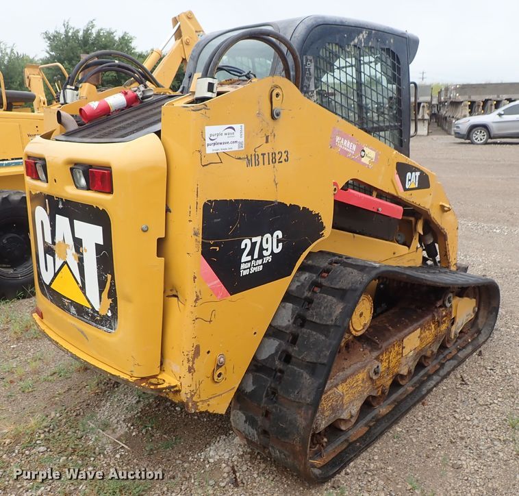 image for item DE5544 2011 Caterpillar 279C skid steer