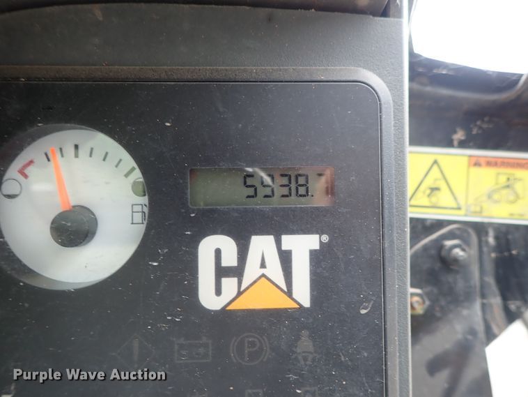 image for item DE5544 2011 Caterpillar 279C skid steer