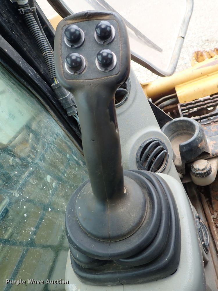 image for item DE5544 2011 Caterpillar 279C skid steer