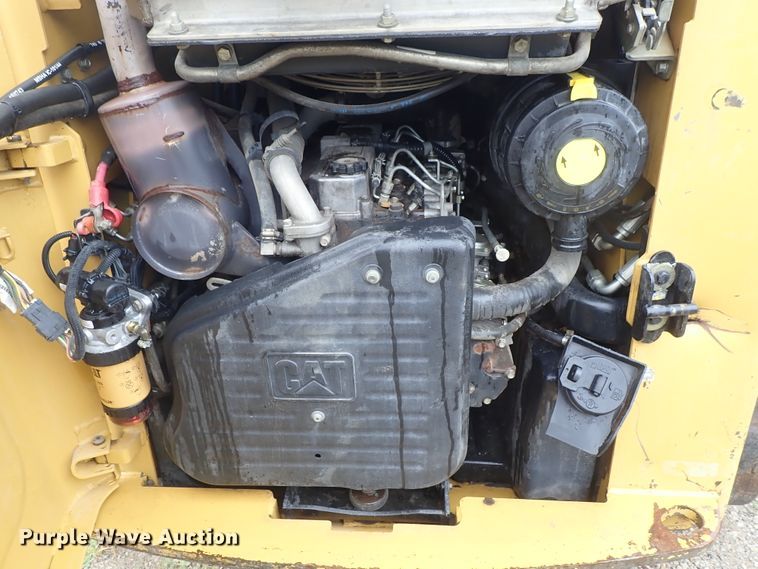 image for item DE5544 2011 Caterpillar 279C skid steer