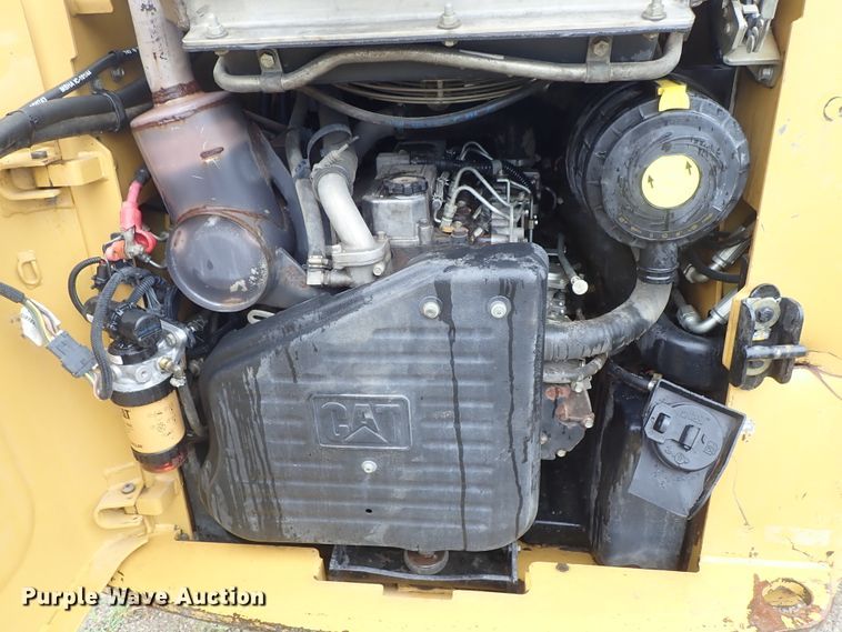image for item DE5544 2011 Caterpillar 279C skid steer