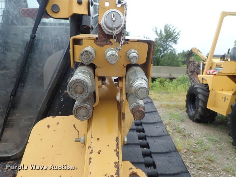 image for item DE5544 2011 Caterpillar 279C skid steer