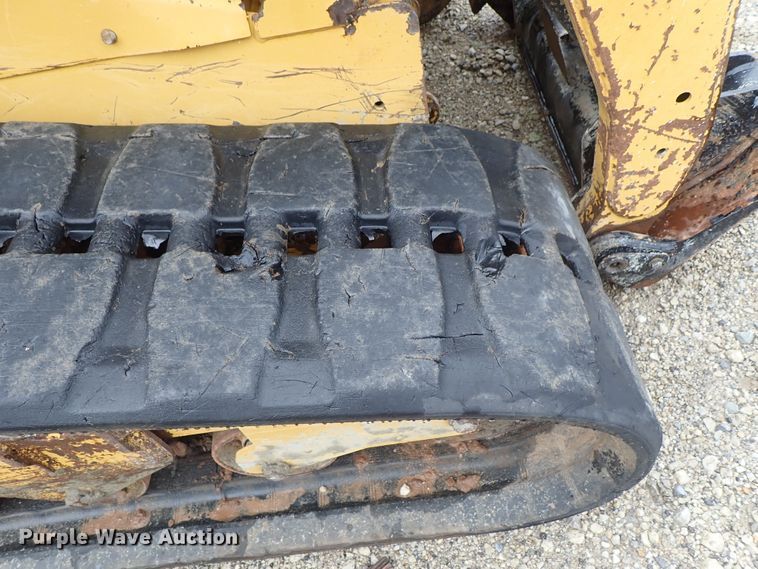 image for item DE5544 2011 Caterpillar 279C skid steer