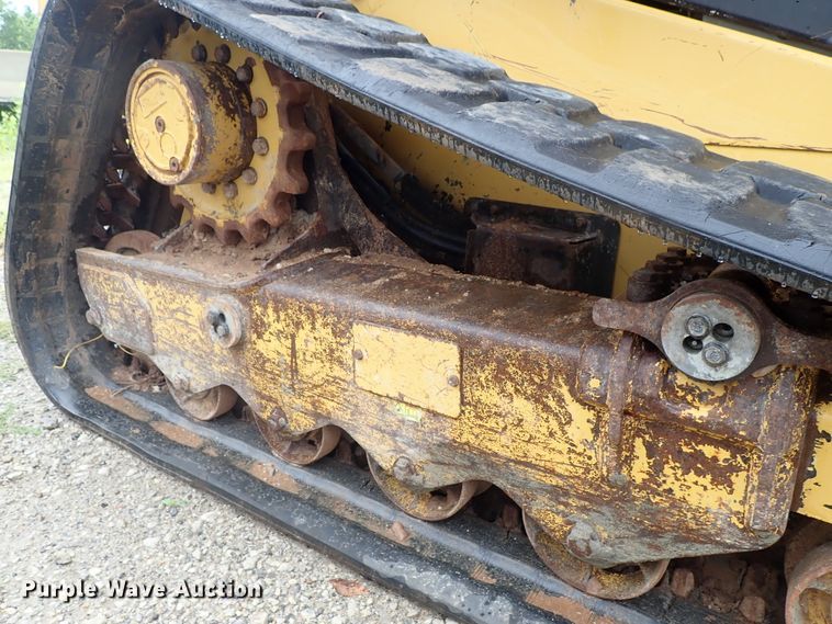 image for item DE5544 2011 Caterpillar 279C skid steer