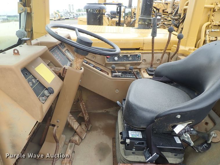 image for item DE5548 1989 Caterpillar 631E conventional scraper