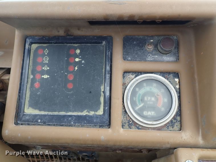 image for item DE5548 1989 Caterpillar 631E conventional scraper