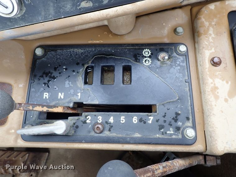 image for item DE5548 1989 Caterpillar 631E conventional scraper