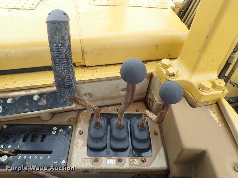 image for item DE5548 1989 Caterpillar 631E conventional scraper