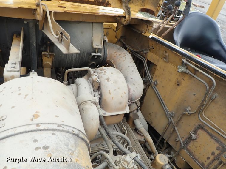image for item DE5548 1989 Caterpillar 631E conventional scraper