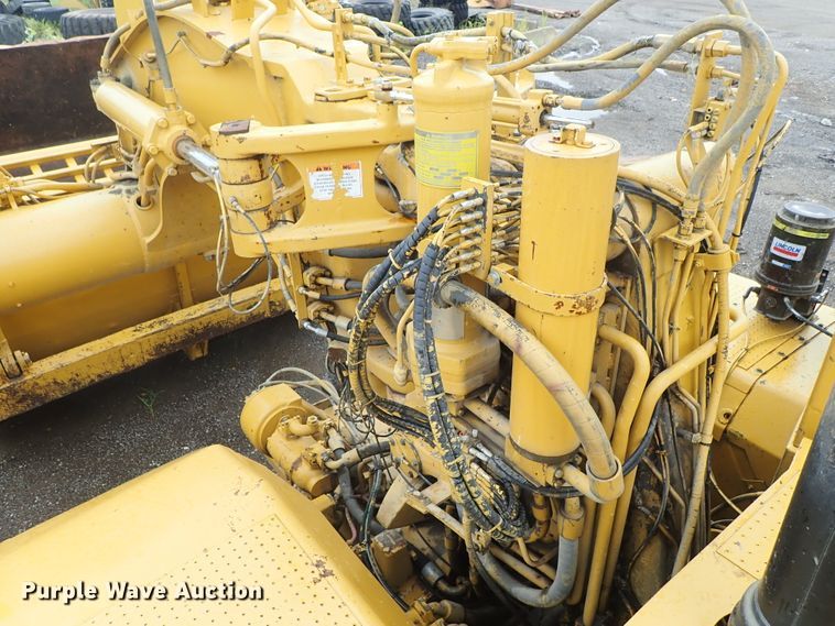 image for item DE5548 1989 Caterpillar 631E conventional scraper